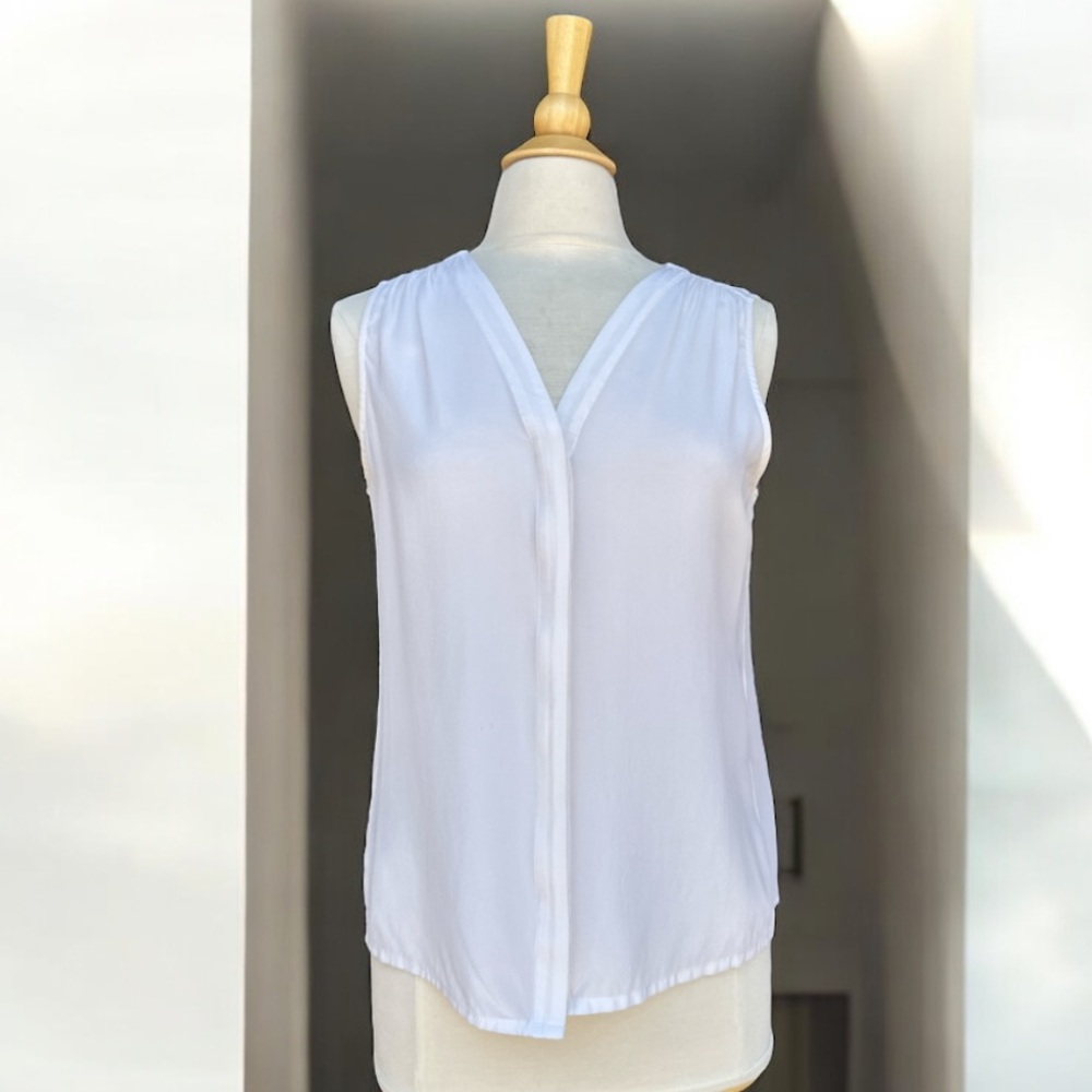 ecru 100% Washable Silk Off White Sleeveless Button Down Crepe Blouse
